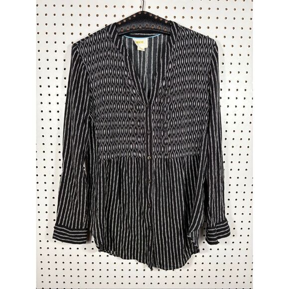 Maeve Tops - Anthropologie Maeve Calia Black & White Printed Buttondown Tunic Top size 10